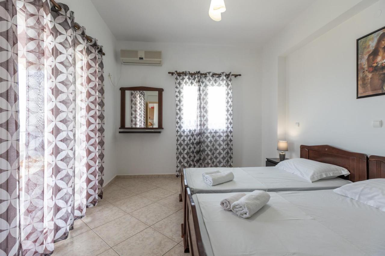 Fársa Alicia Studios المظهر الخارجي الصورة