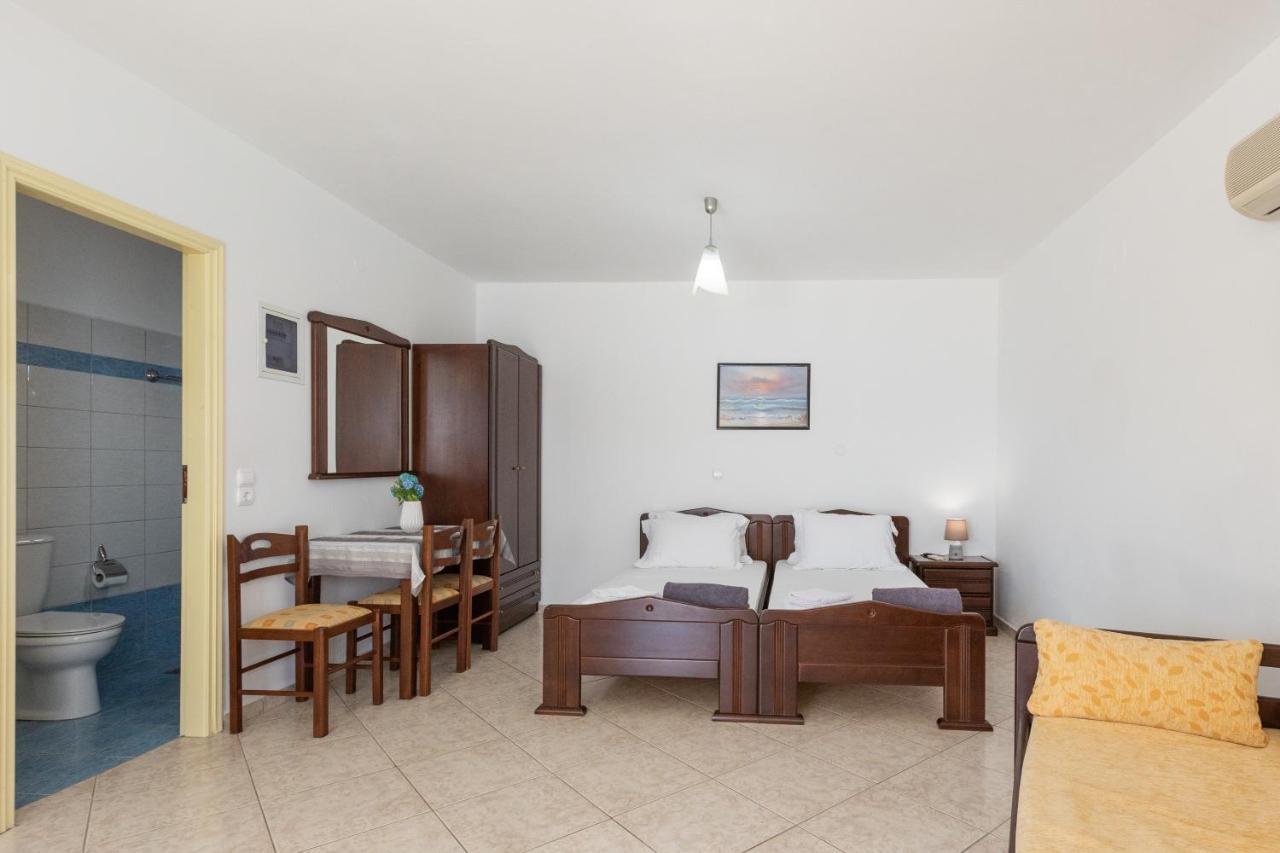 Fársa Alicia Studios المظهر الخارجي الصورة